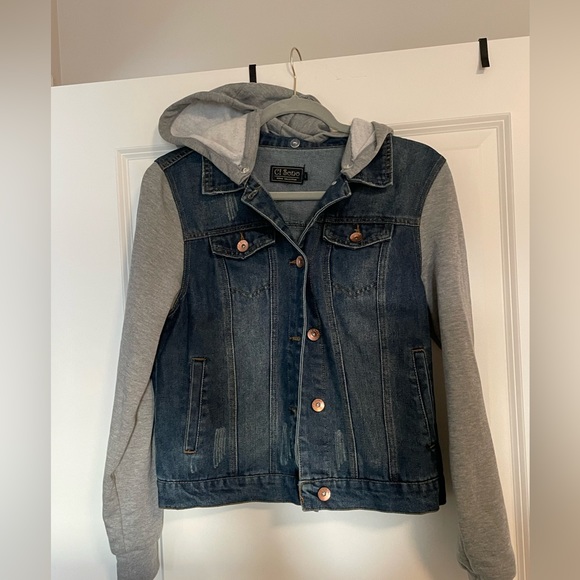 New jacket - Picture 1 of 2